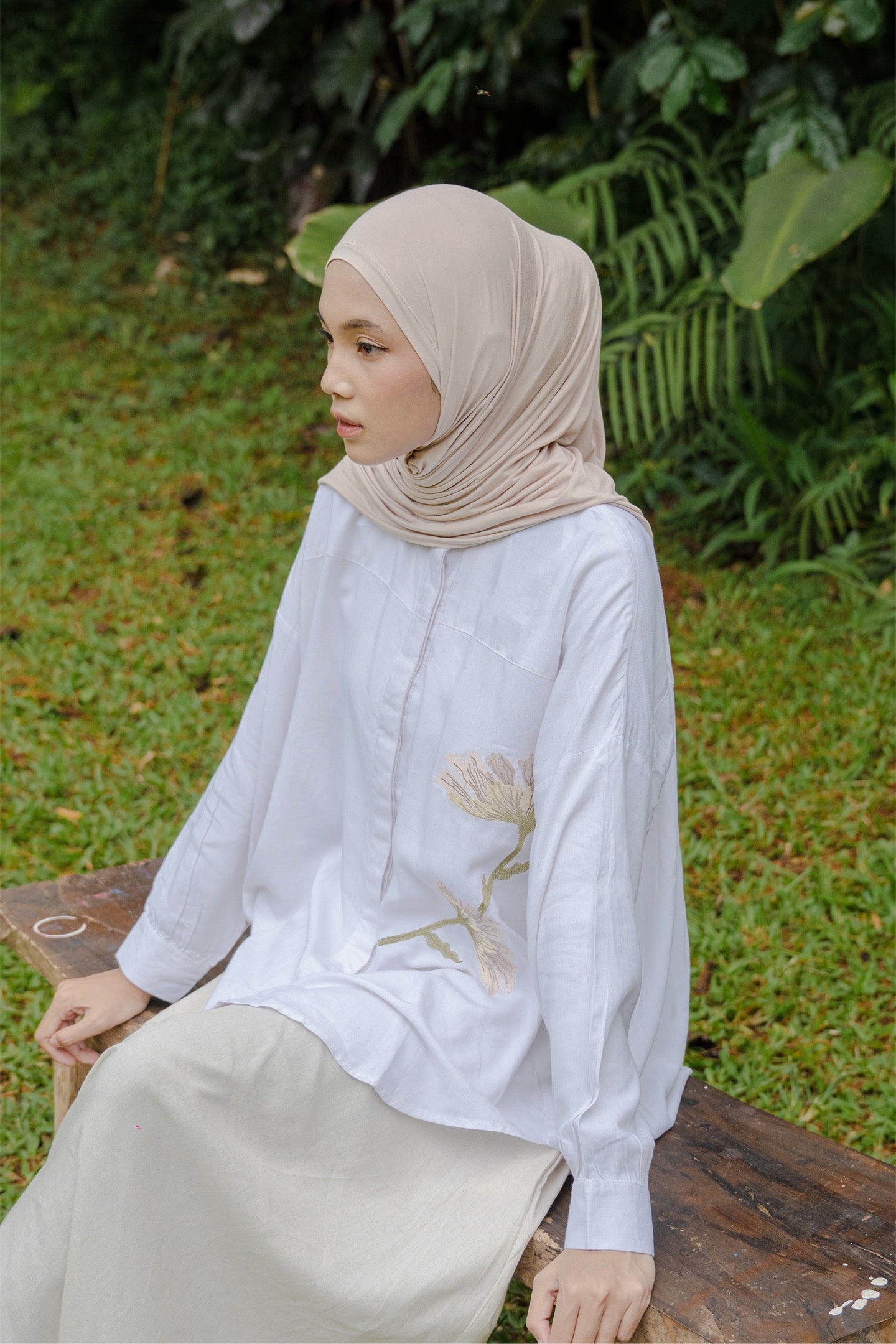 Sekar Shirt Off White by Tufine - foto 3 | Tufine