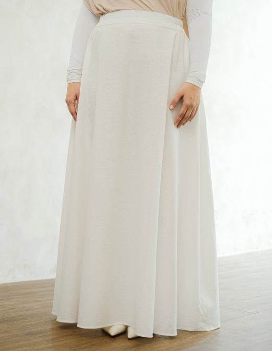 Berly Skirt in White Linen by Tufine