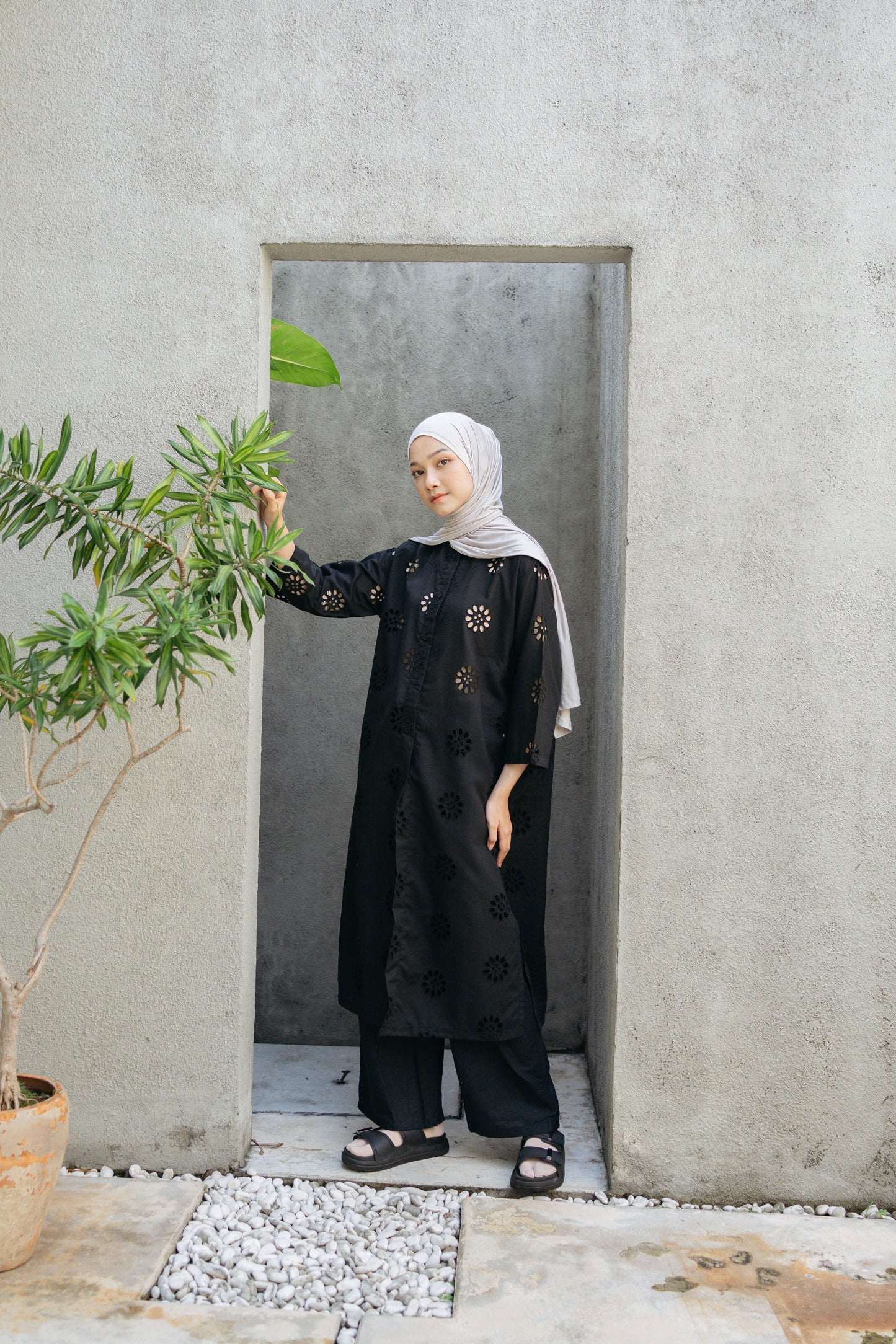 Saka Brukat Outer by Tufine | Tufine
